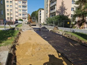 Utwardzanie terenu pod inwestycję – AL-MAR Głubczyce w akcji